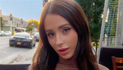 Shoplyfter: Charly Summer .